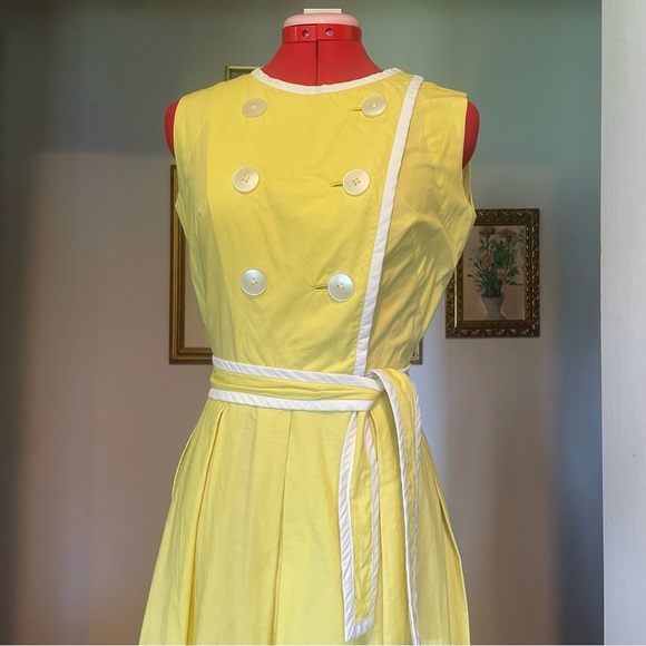 VTG 1950s Yellow Fit & Flare Day Dress / Full Skirt & Wrap Top - Picture 3 of 16